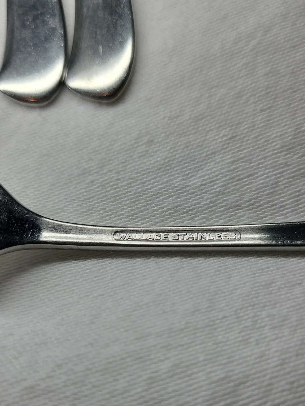 Wallace Stsinless 3 Tine Cocktail Or Seafood Forks, Set Of 8